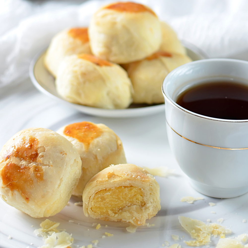 Bánh Pía Là Gì? Đặc Sản Ngọt Ngào Gắn Bó Với Miền Tây Nam Bộ