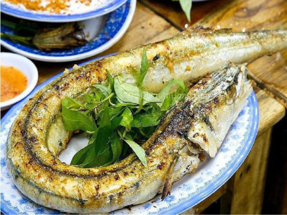 4. Khô Cá Xanh Xương Nướng Than