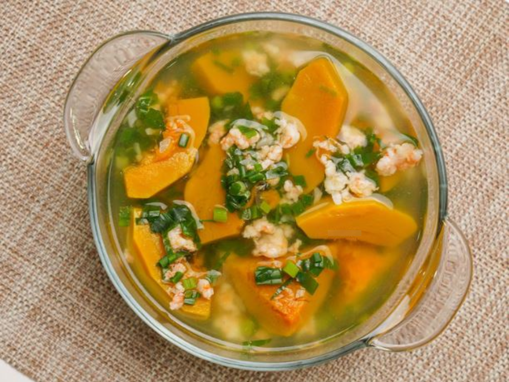 Canh bí đỏ nấu tôm khô