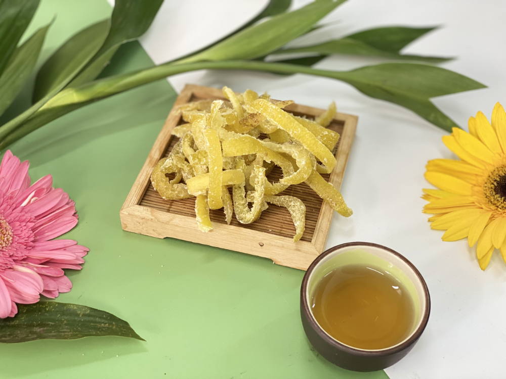 Sự kết hợp giữa mứt vỏ bưởi và trà