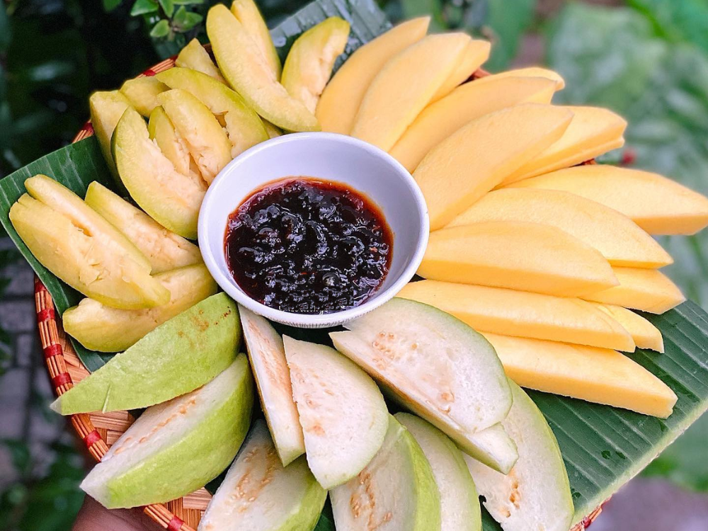 1. Ăn với trái cây