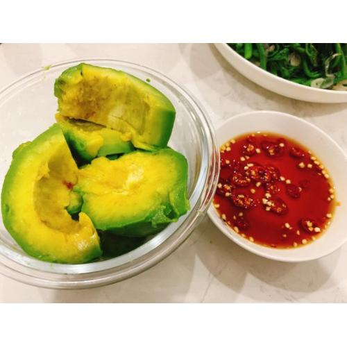 Bơ Chấm Nước Mắm – Tưởng Không Ngon Nhưng Ngon Không Tưởng!