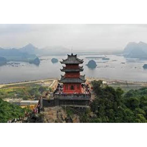 Lễ hội Chùa Hương: Điểm du lịch tâm linh không thể bỏ lỡ